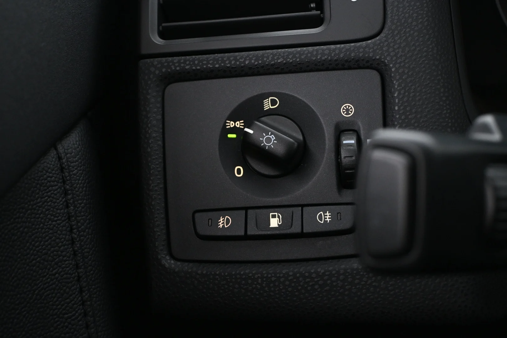 Car Image - 2amoGSrLwC3qsu0UbTDbkf