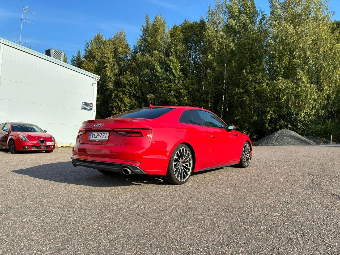 Car Image - 2zPVqMmWBiY4JY6i4Tdckn