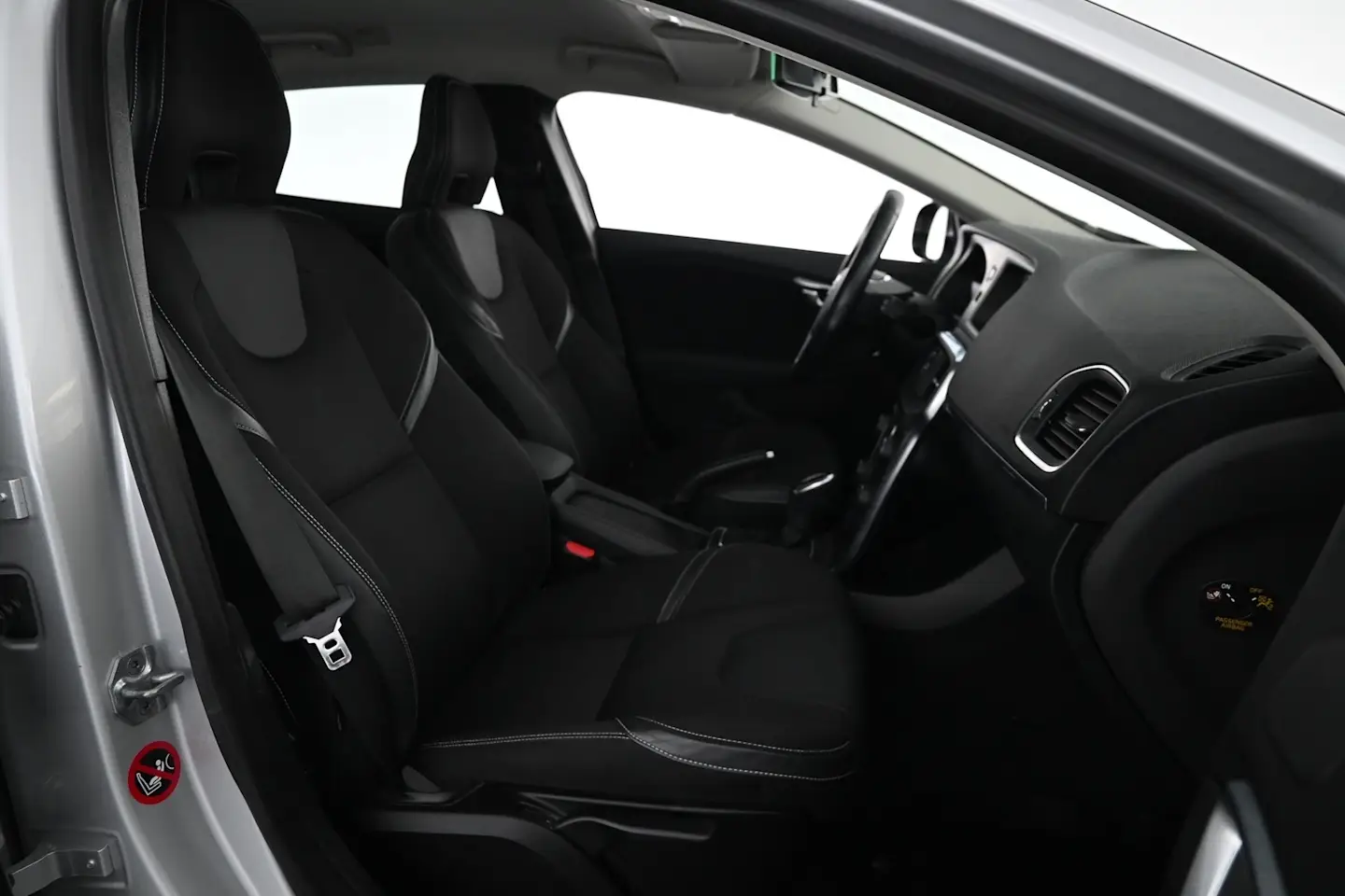 Car Image - 3bEUnd80754nBhfuHwWw1I