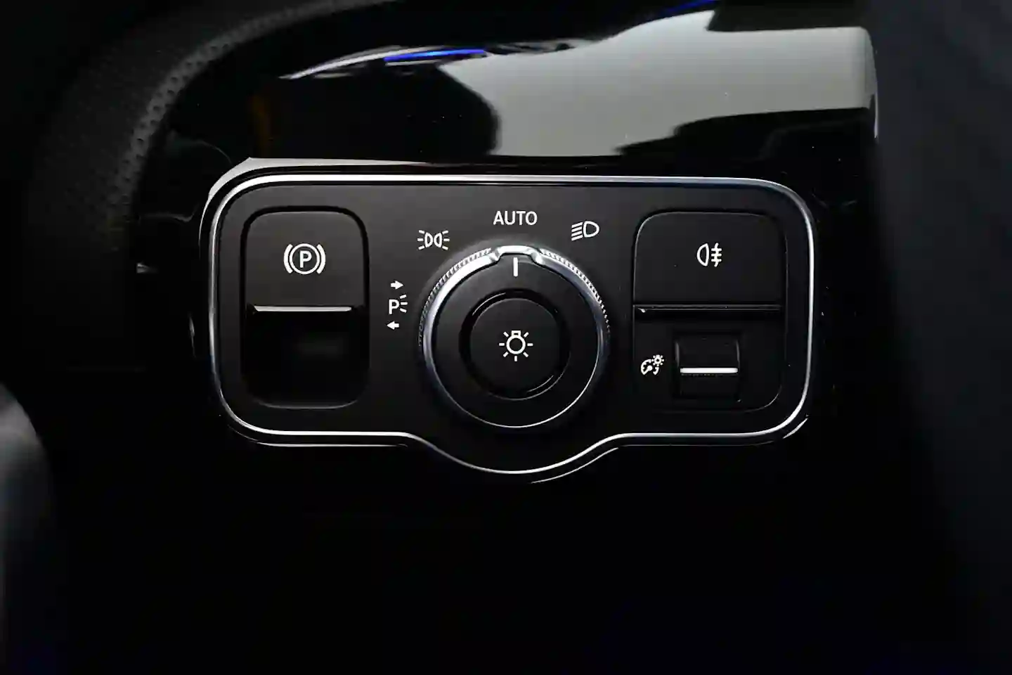 Car Image - 3e7RG8HleVXFt3MjgG4Dzu