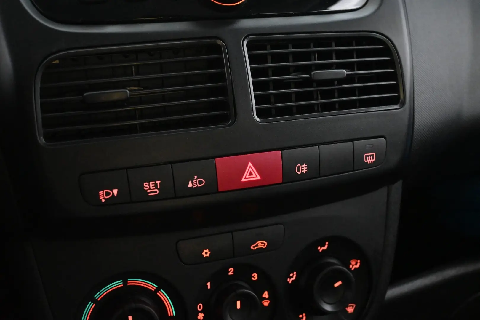 Car Image - XeAWqW7sUxjDfDMHM8wQg