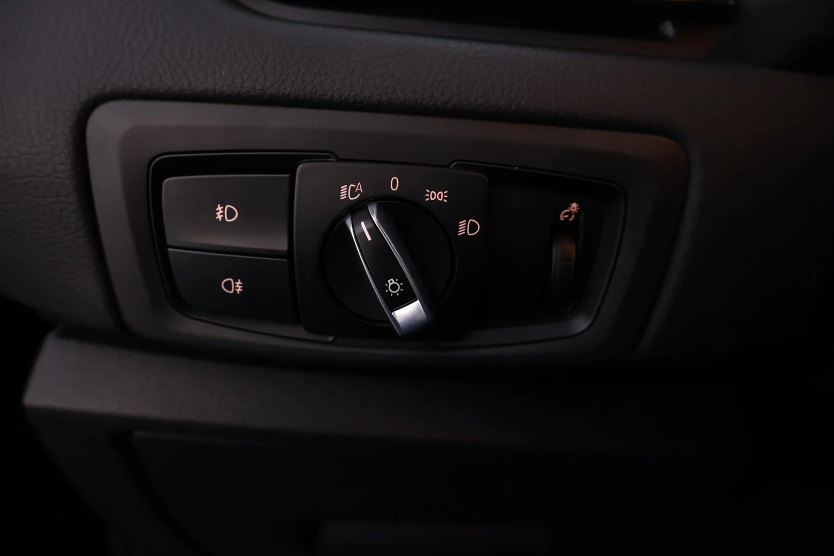 Car Image - 7ozzoNQlR8735PvkEARZZT