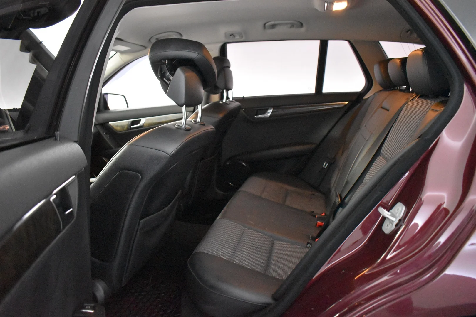 Car Image - 4xdn4biFxK2g2hObwnoyeR