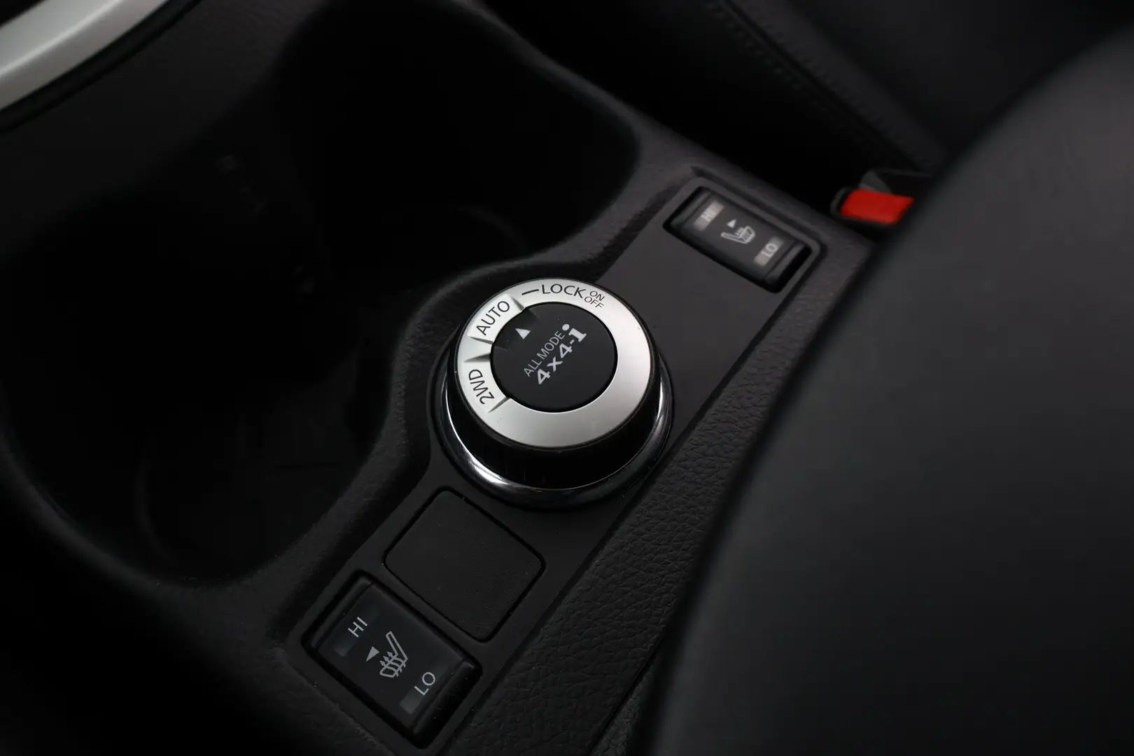 Car Image - 5CHOeorzWyJ4CWWpH1hEZ7