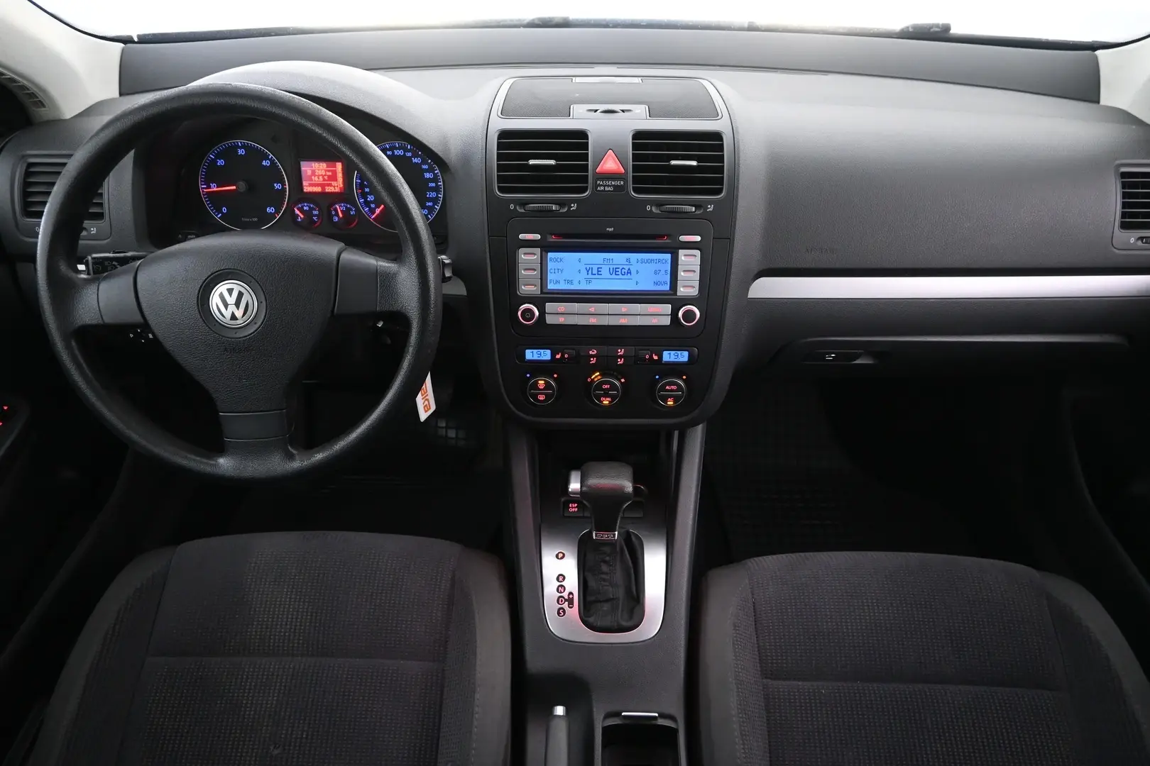 Car Image - 1NcUJYdkwcKp9HpjPfYE31