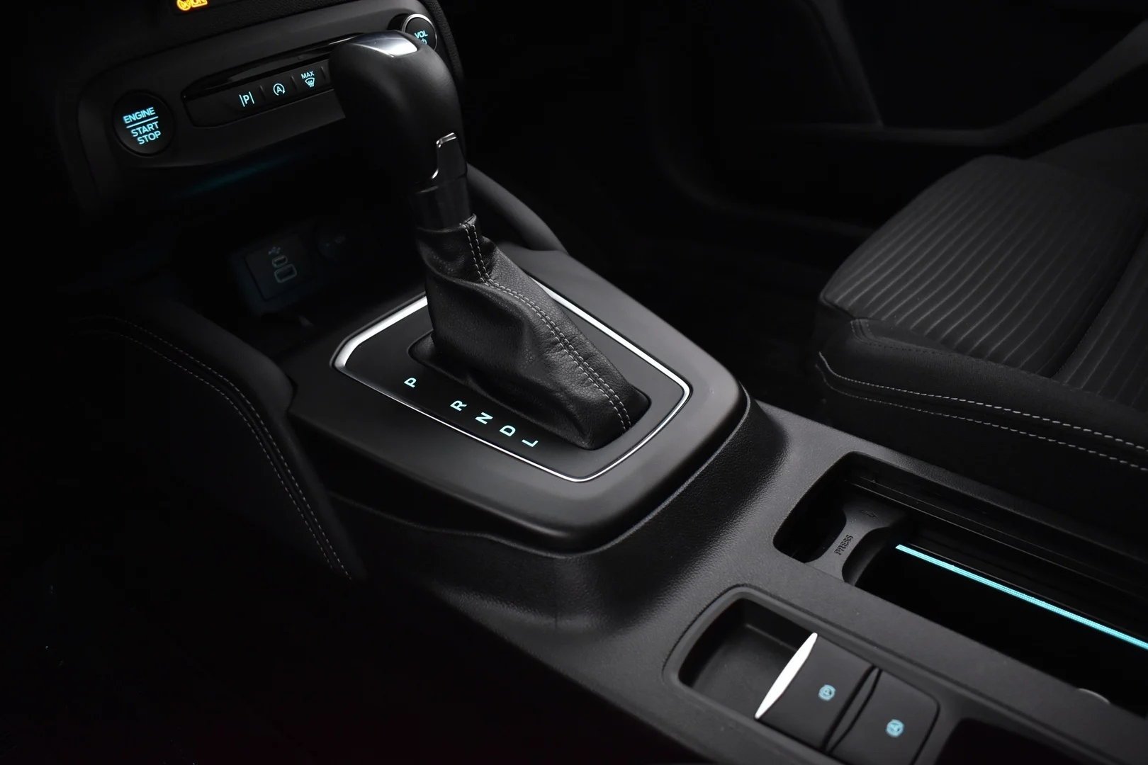 Car Image - 301KN6QTfE9FhkGF4NIpoF