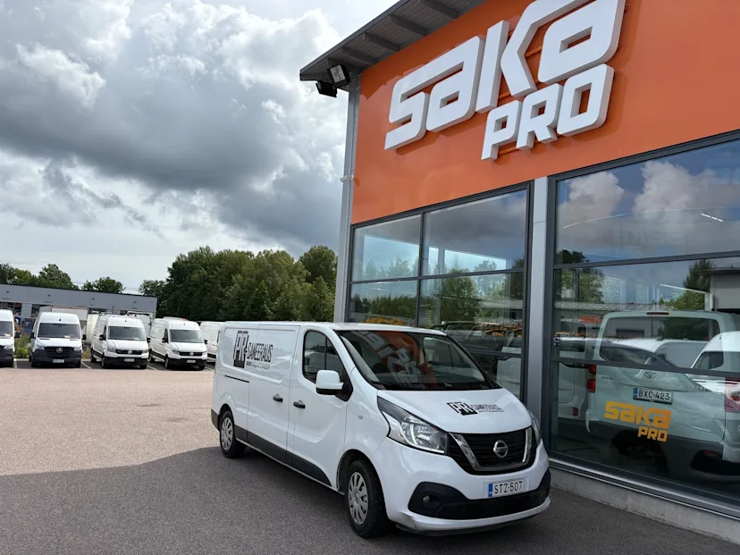 Nissan NV300