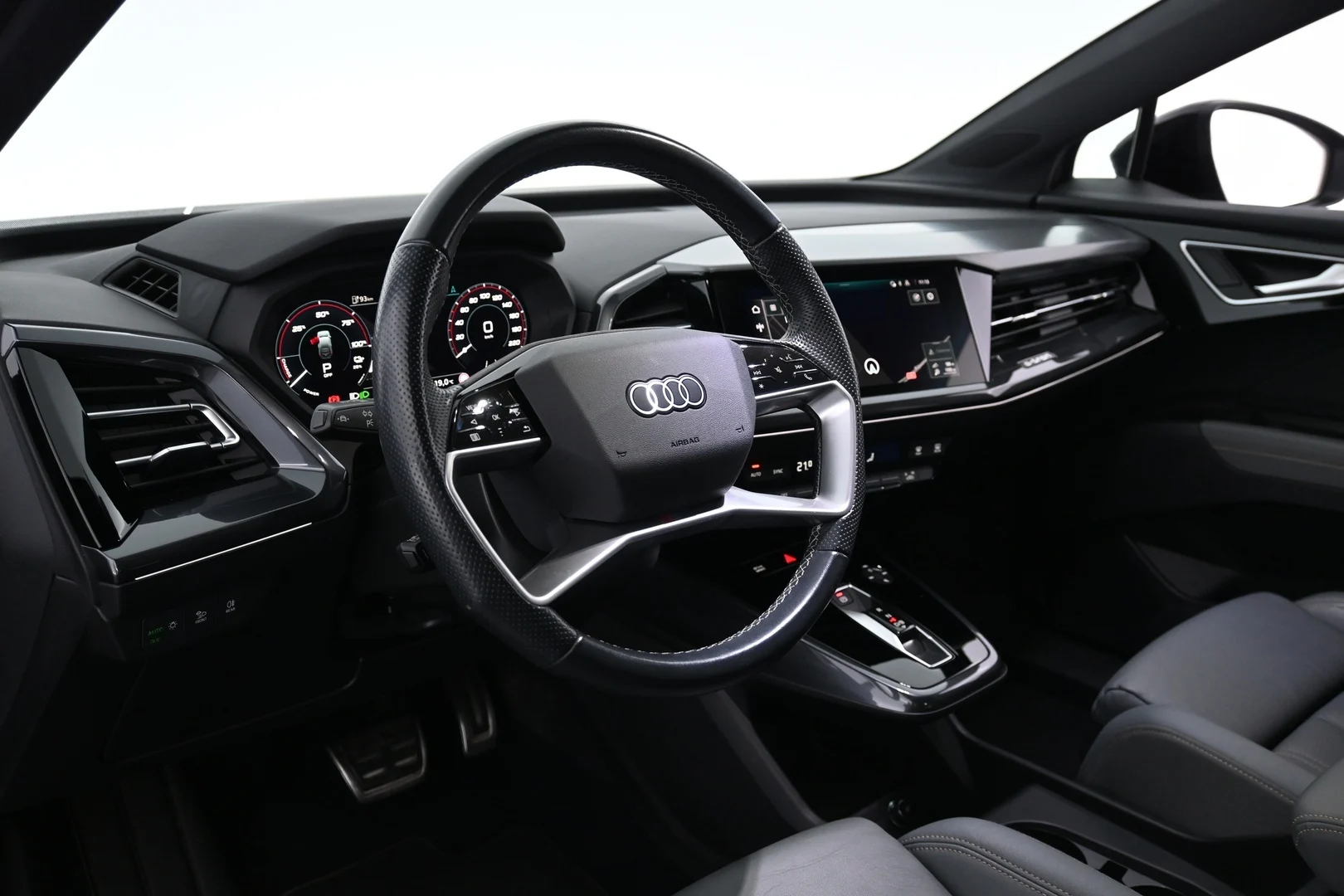 Car Image - 2XYwLy6vQHlbh5JPHyaBIx