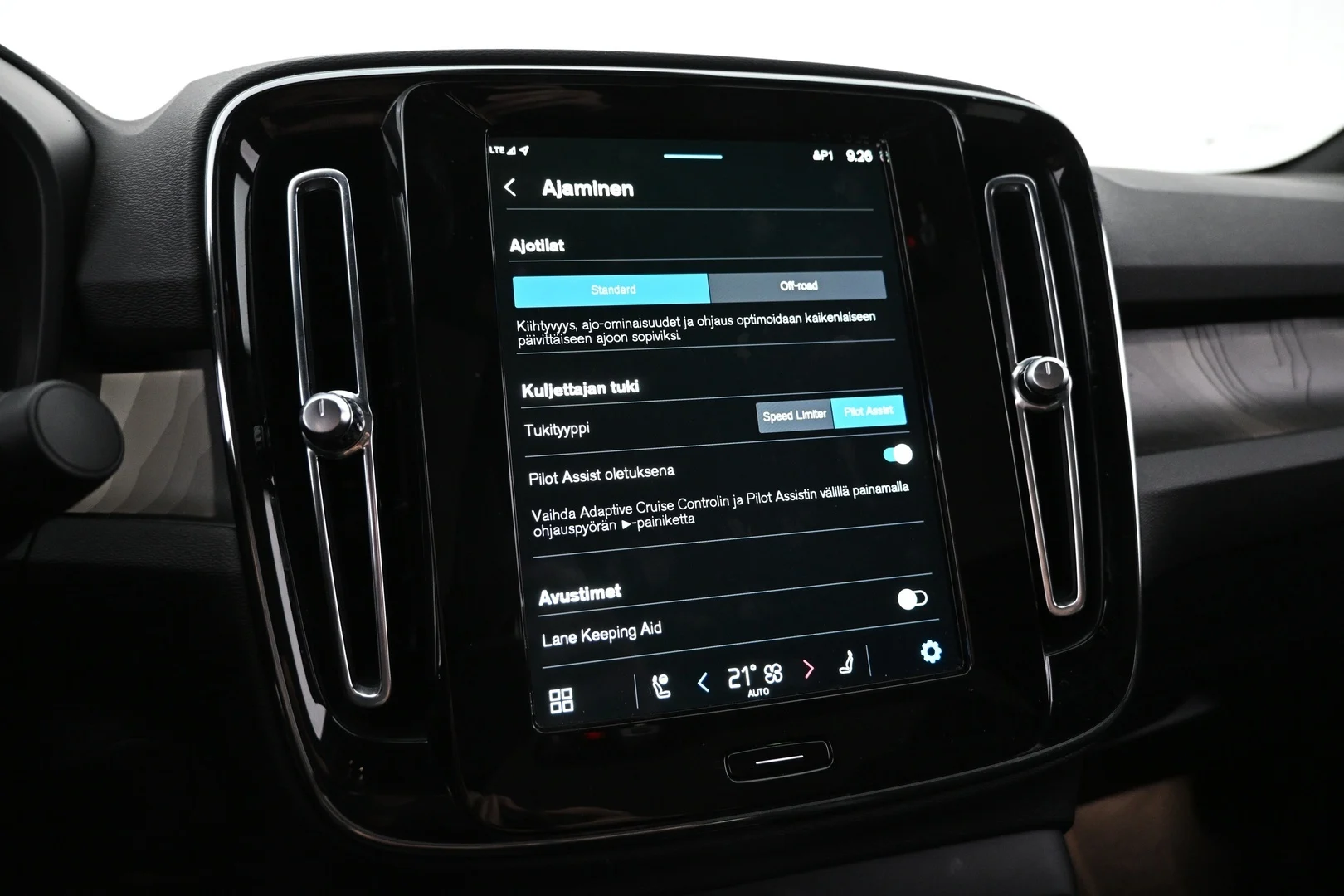 Car Image - 3RuyHySQ9lvMYydzELX1z2