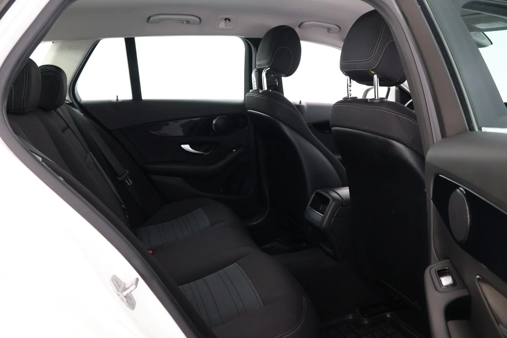 Car Image - 4dJOdvCzLcQS8ufC0aBqYM