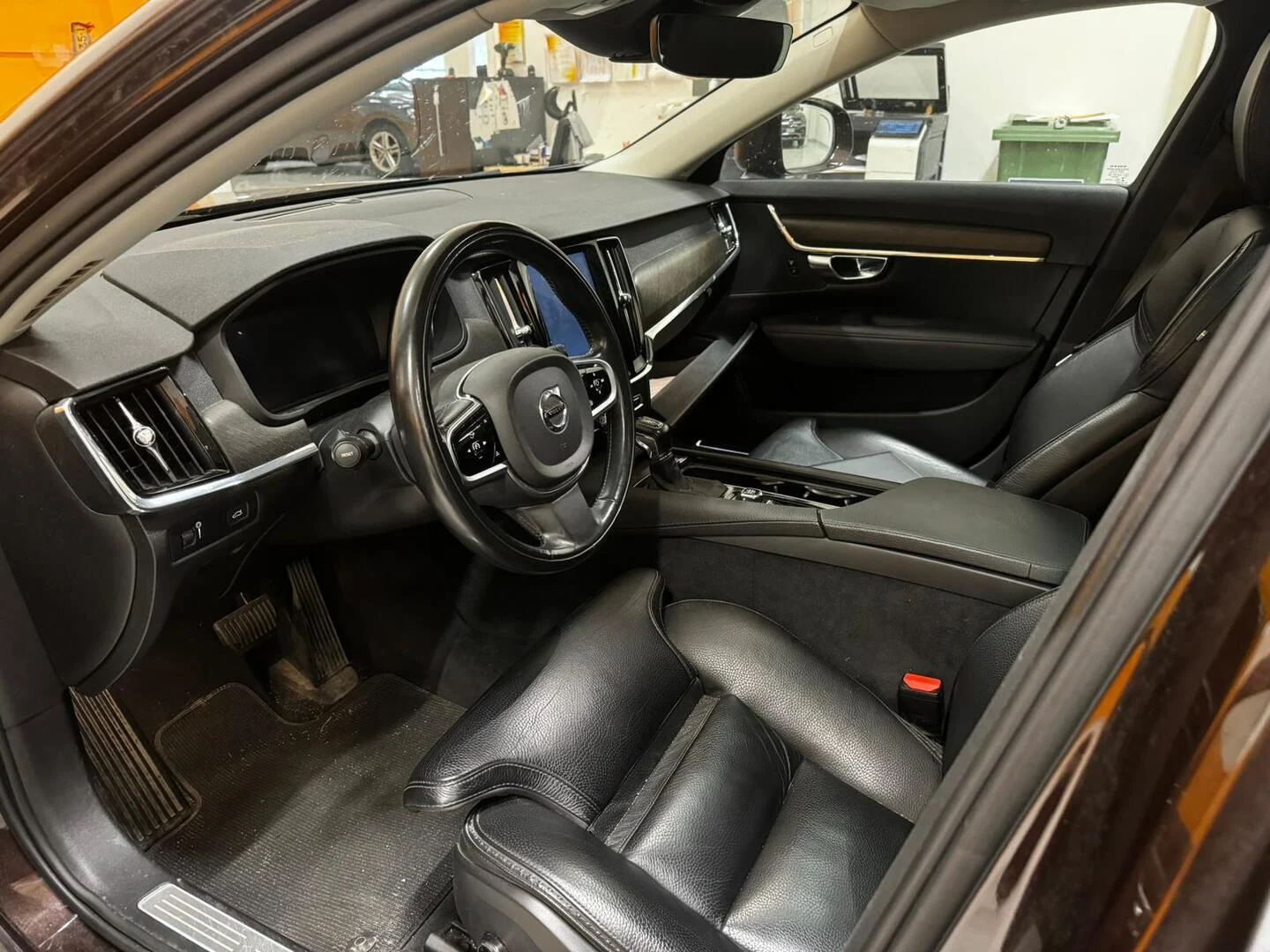 Car Image - 16pmSwcxJEmltEfwKtUEBL