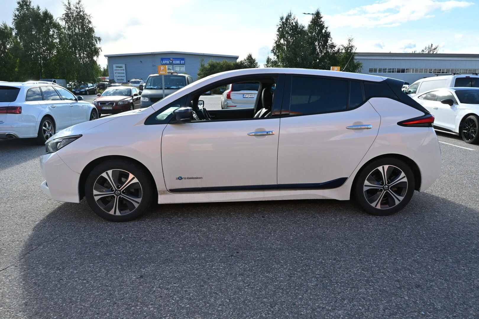Car Image - 6zcINXwTbz6pqwIICYiI9G