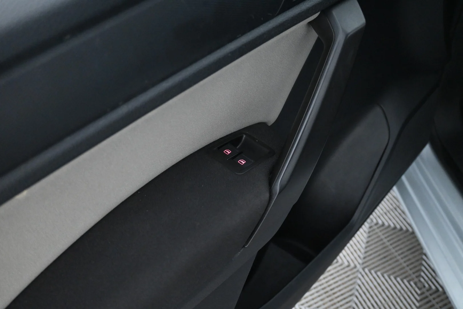 Car Image - 5bFwHn3Tgltasv5CStUb4j