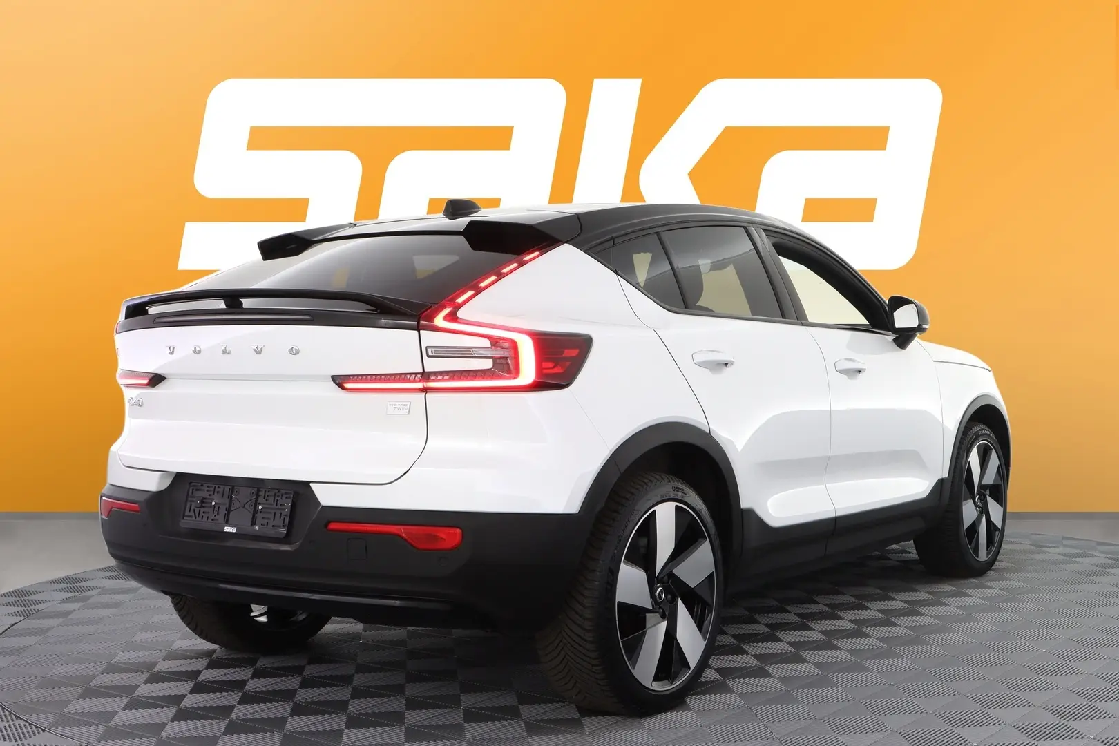 Car Image - 6UKbuzITK4E8LCB9dkqlAw