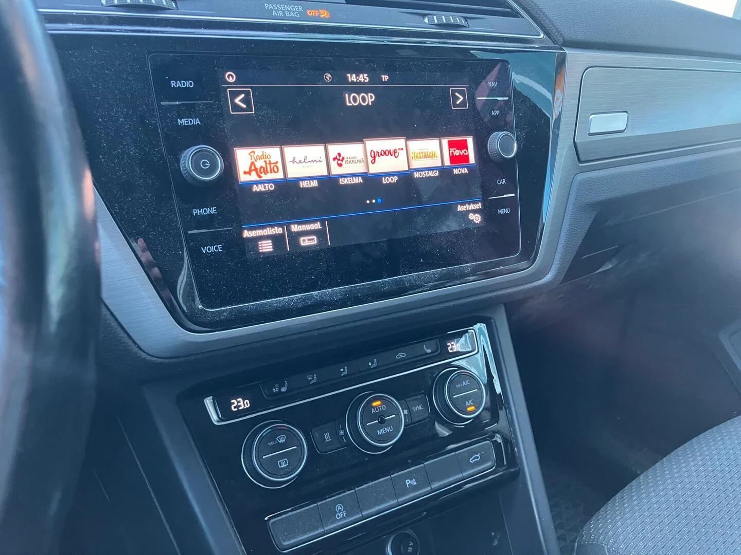 Car Image - 1pqSGqMlUfuqT005SVcn1x