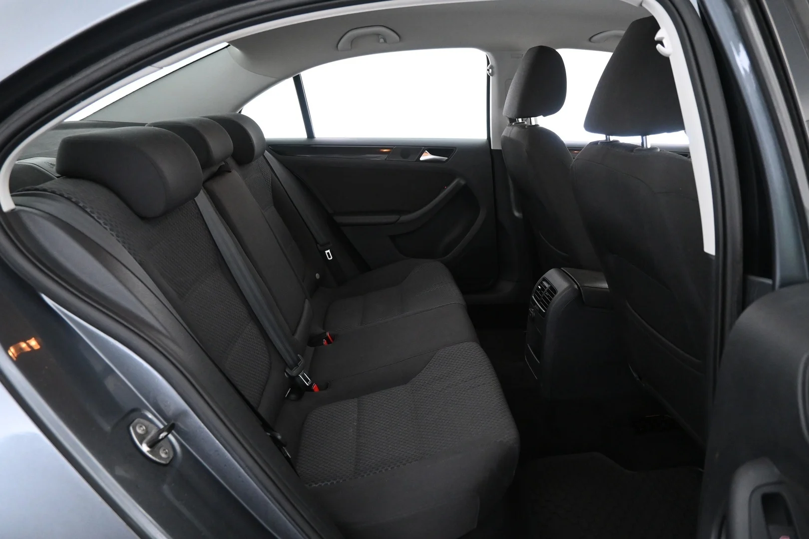 Car Image - 53lsiTqr7sfFz9kvoHIhpb