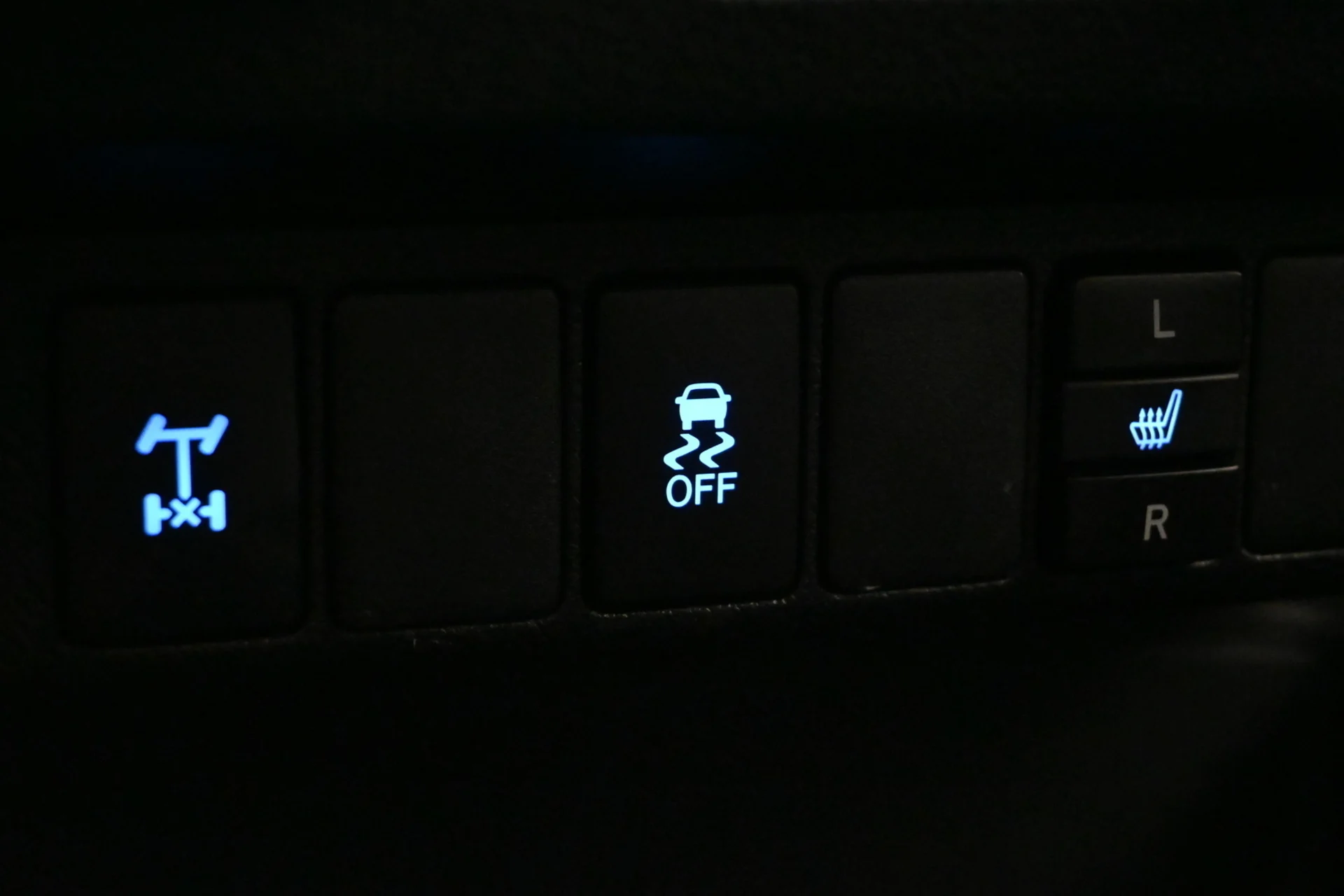 Car Image - 3OC1BzrSlfAsYznJZD0q2a
