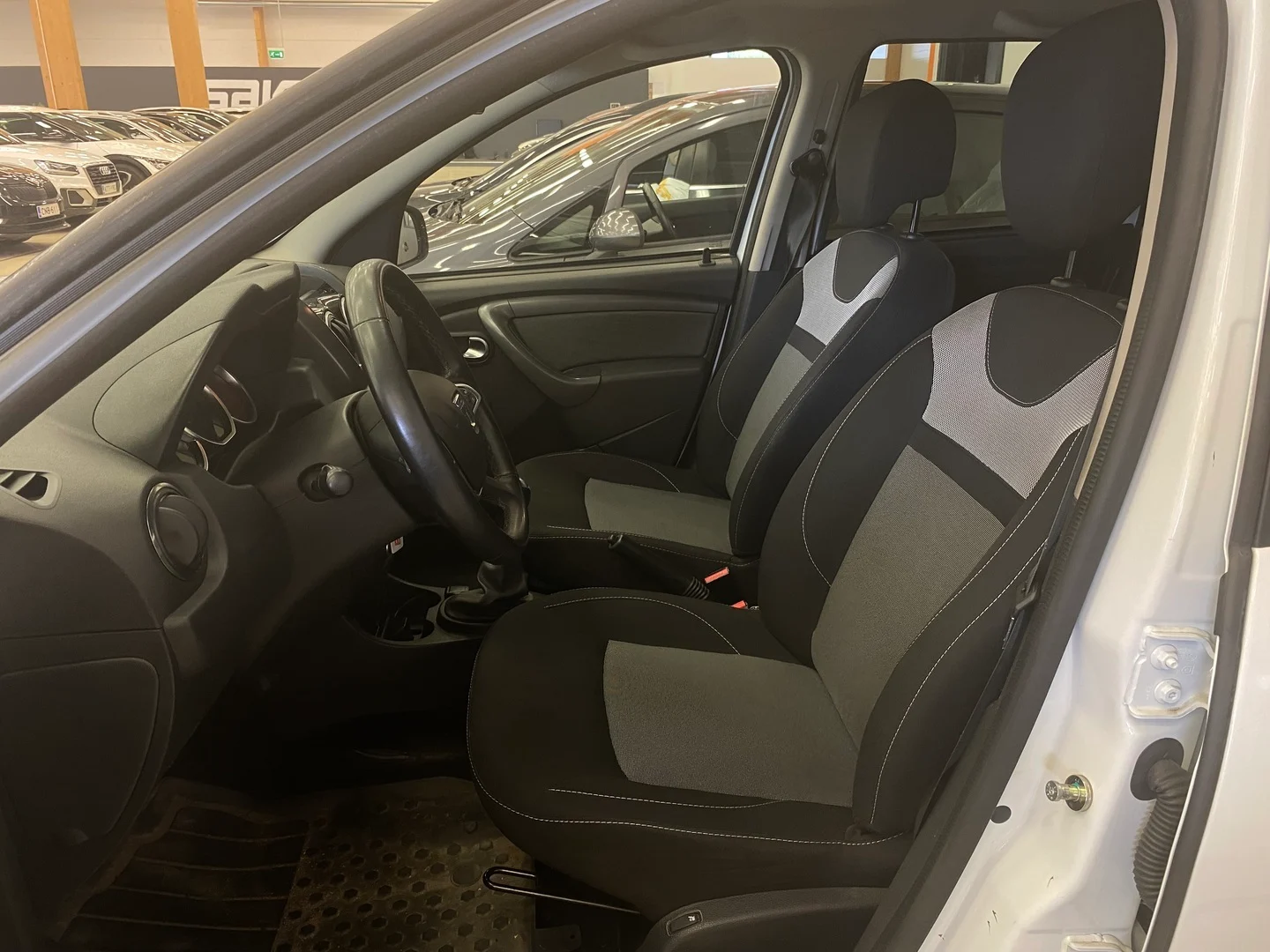 Car Image - 4GxcasAUZ5ZdxHDTjT6m51