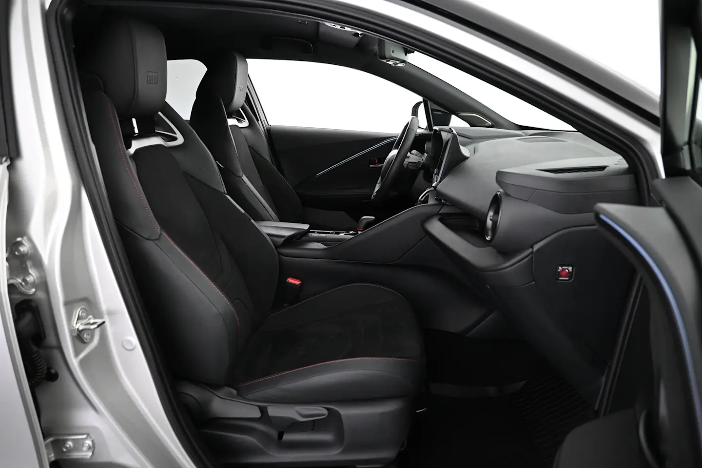 Car Image - 4O1lAJfZTfcvfNhEkkeCMz