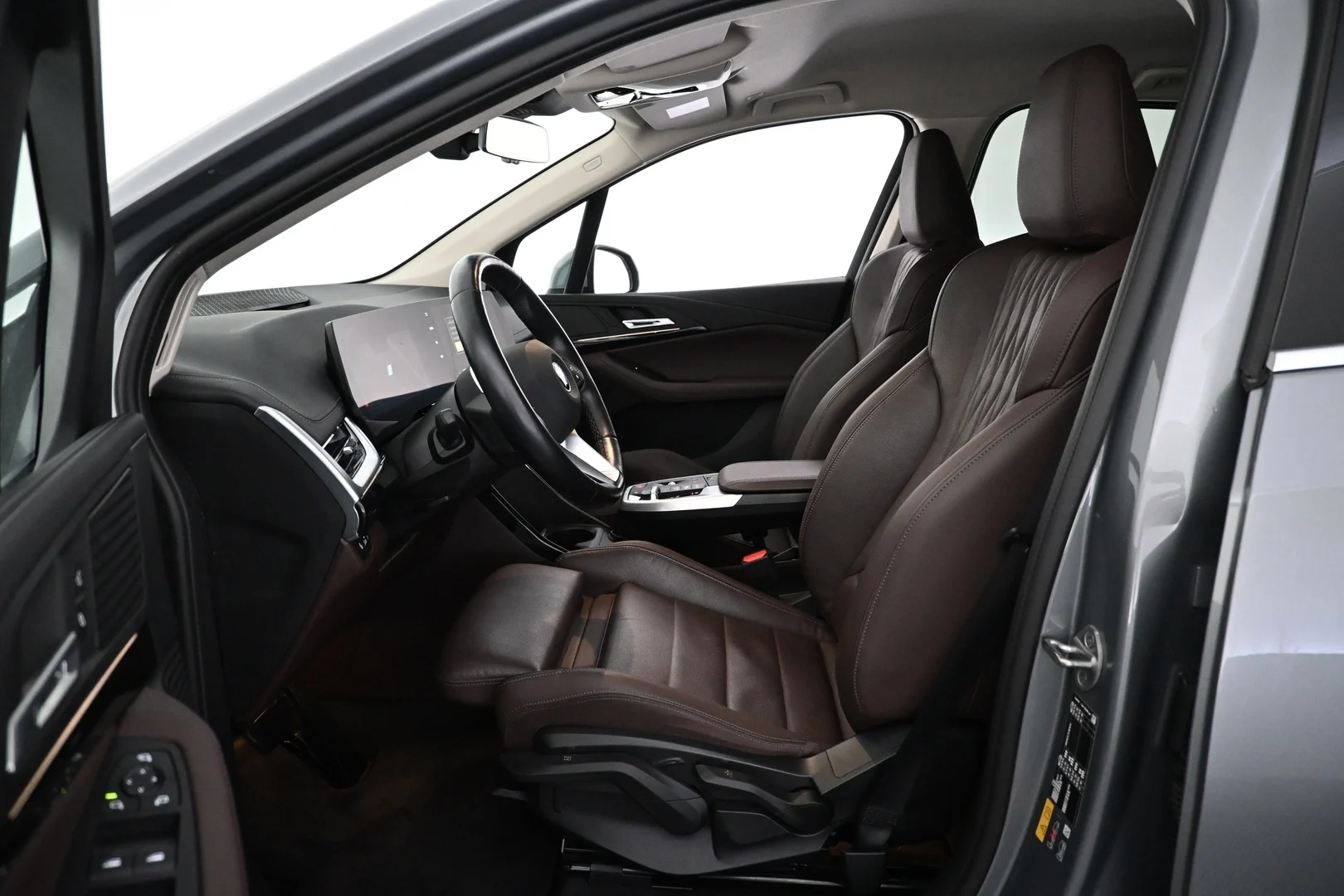 Car Image - 3gIi03tn3xNYjgjMKSAY6x