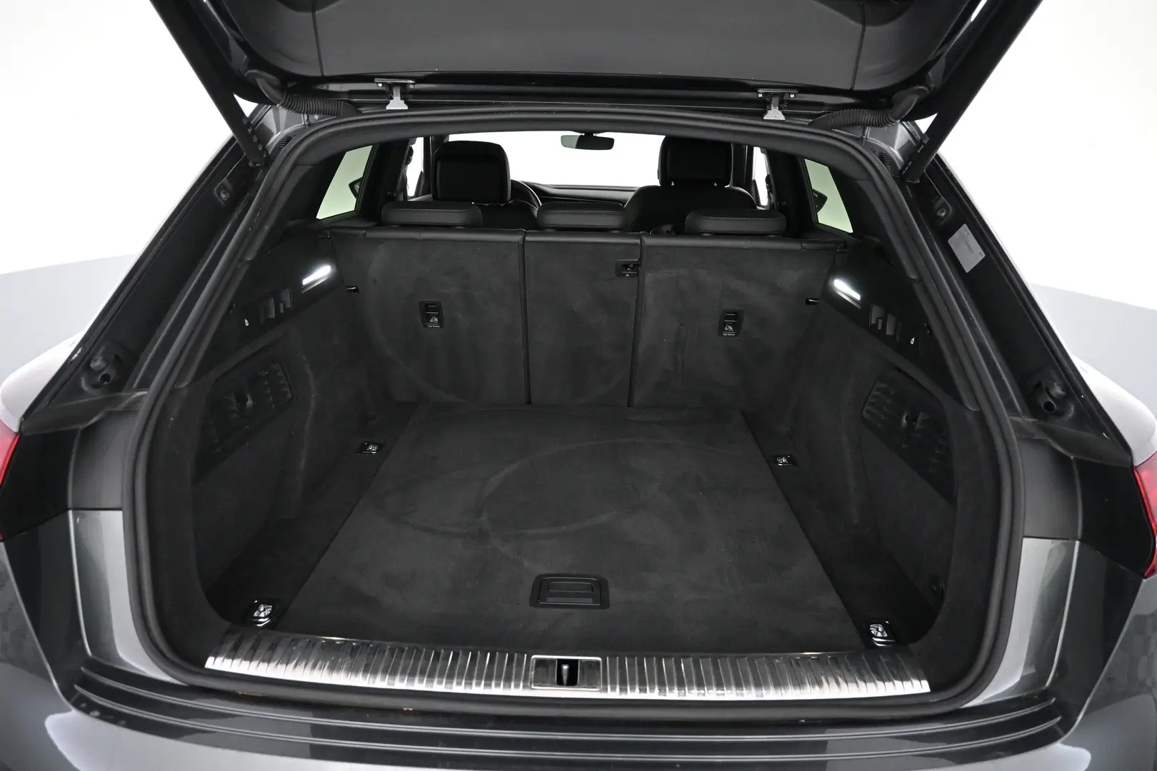 Car Image - 4ePRItzChQe7Ljx0gMbsjD