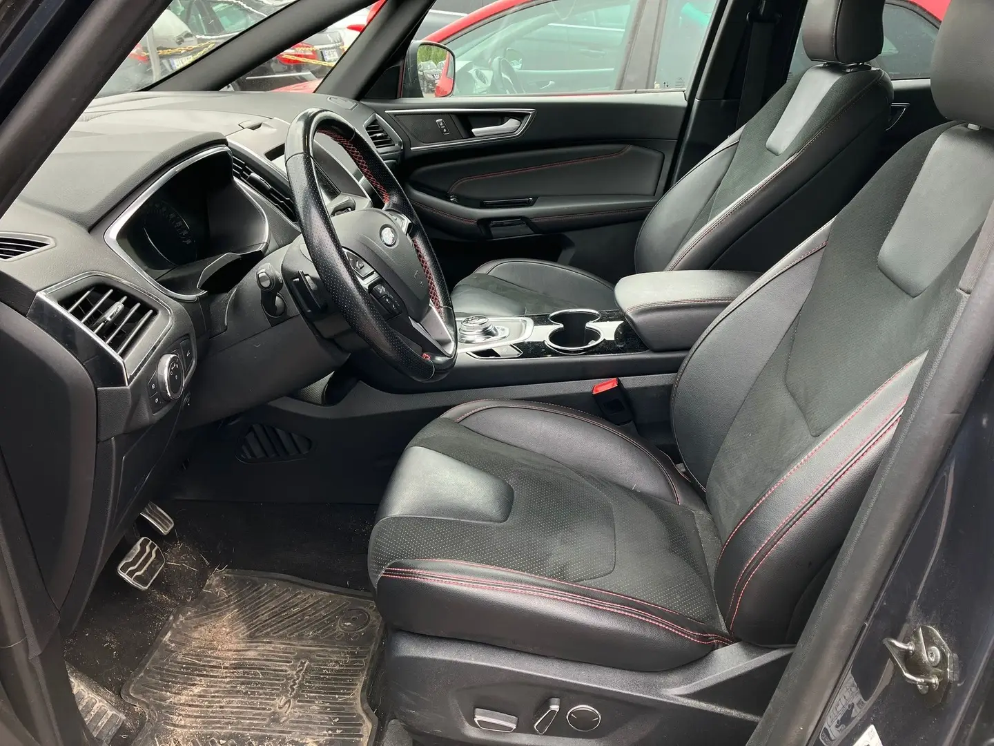 Car Image - 635k16mOJ75XbGxWn83XzE