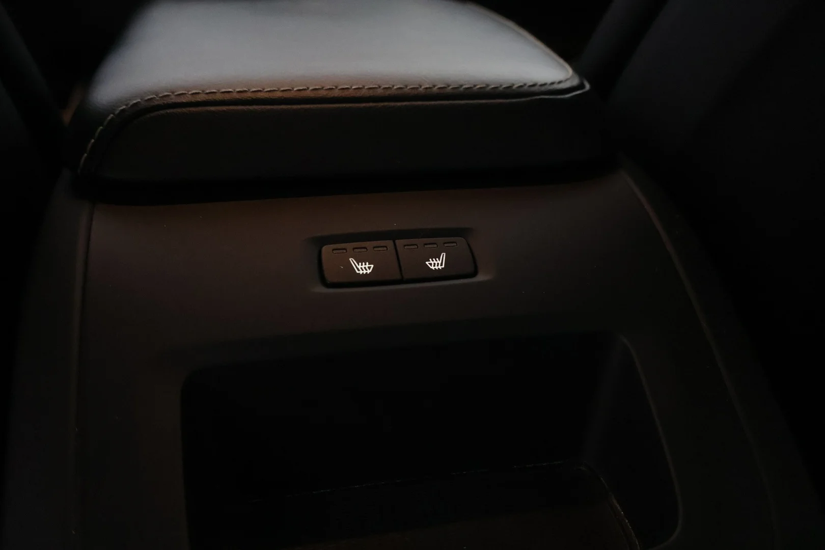 Car Image - 2Q0RwSpIQLyHEczMaPXGFP