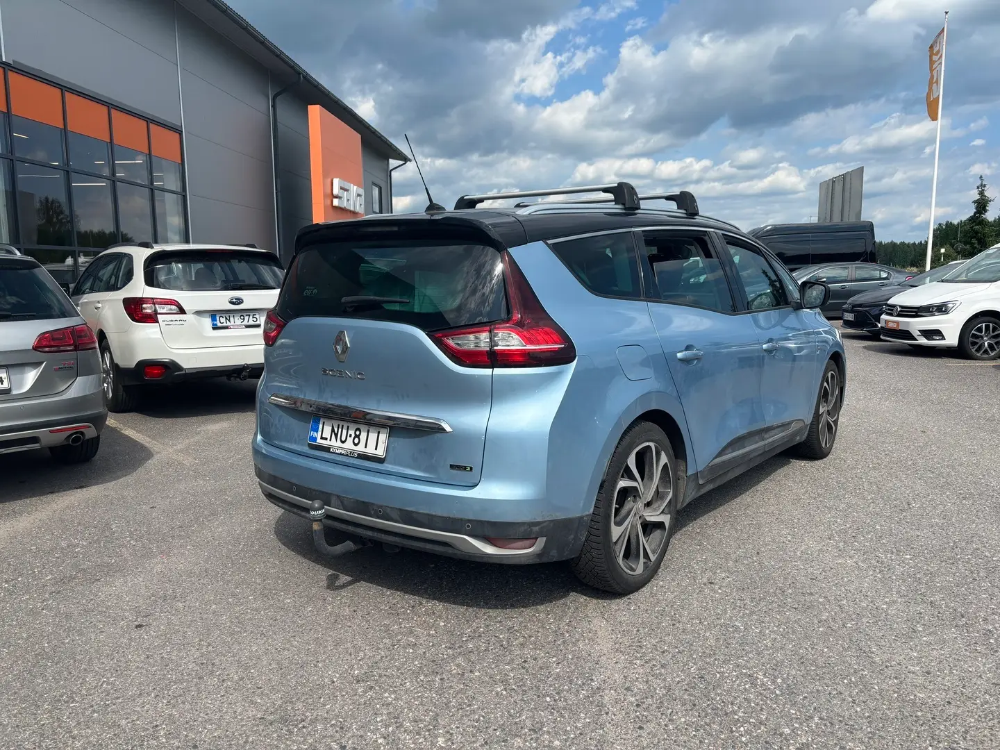 Car Image - FkRnbxb06chVx4R8wmGJx