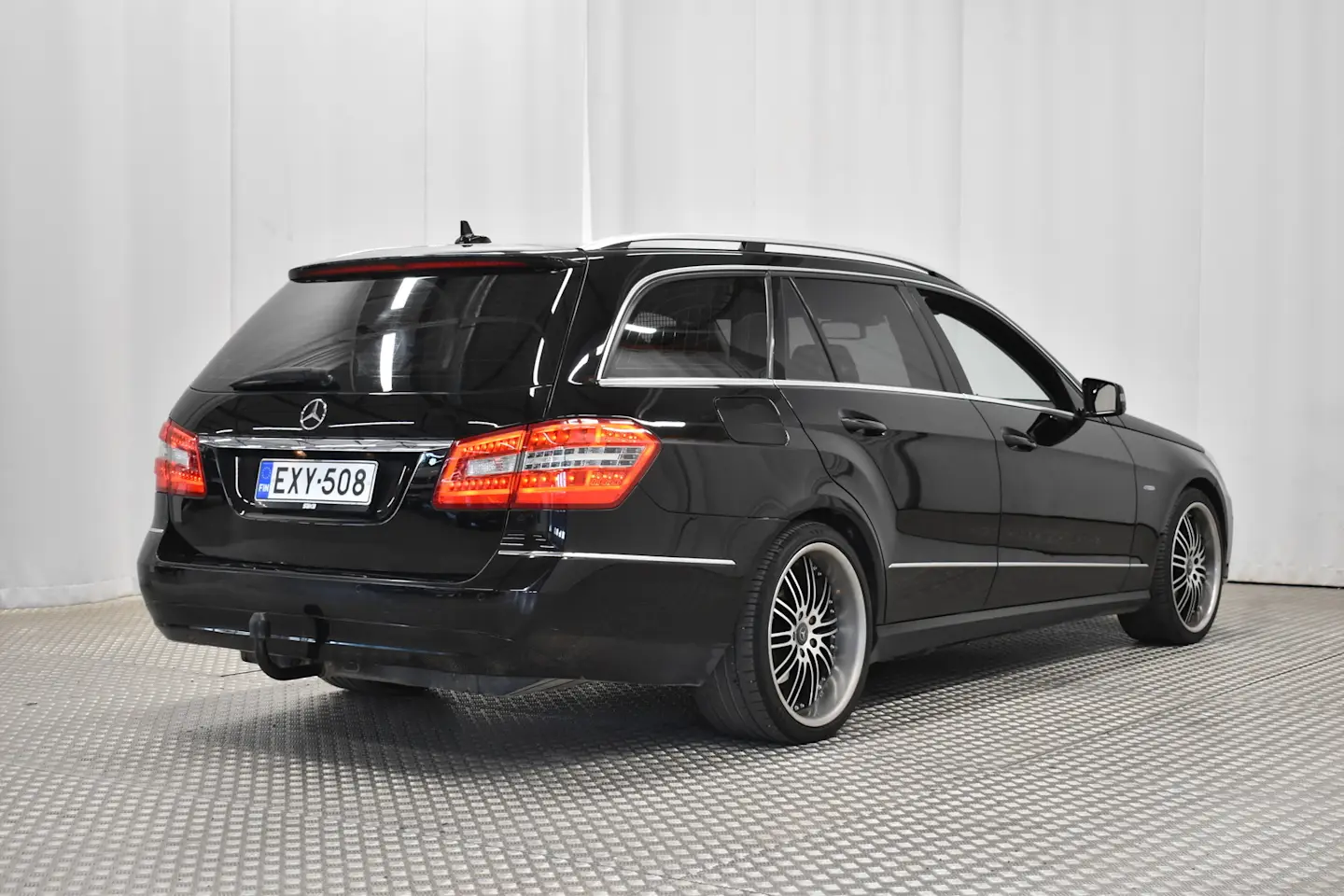 Car Image - 7GsNynn5njjkXayuJrk2b6