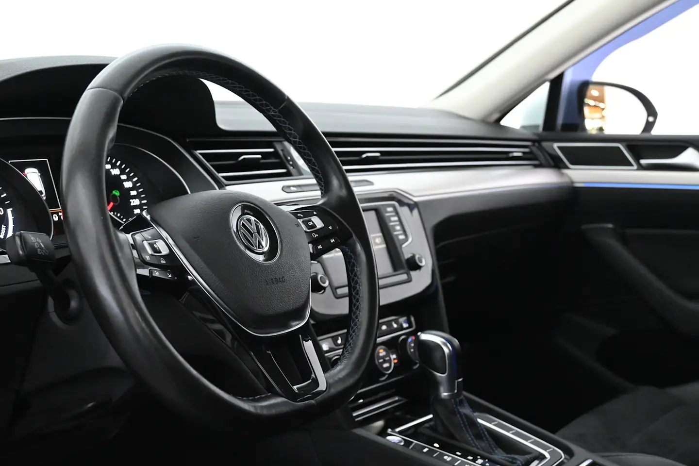 Car Image - 5W4z6HrYcc2BgK1plb77FG