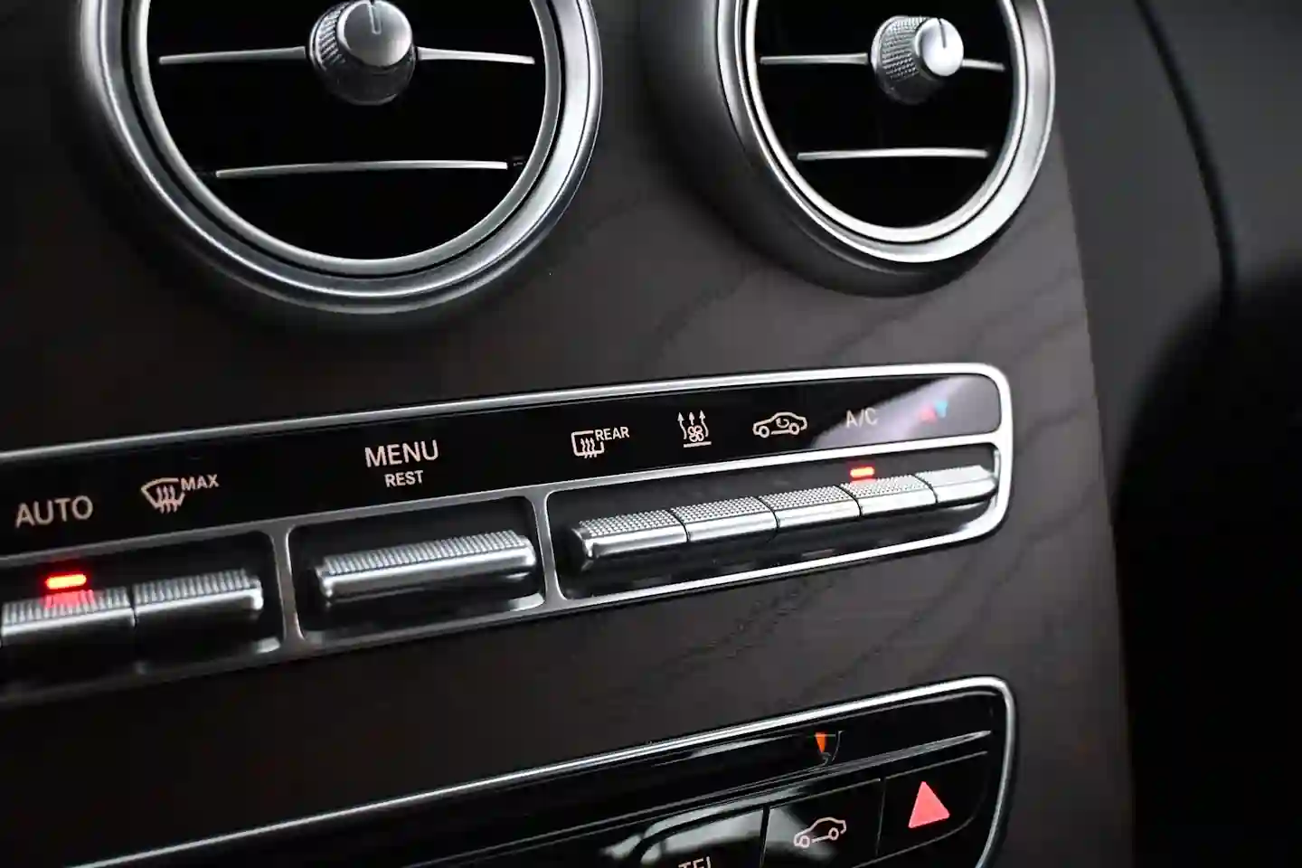 Car Image - se1VMIXdGUHLDtBpwiwz9