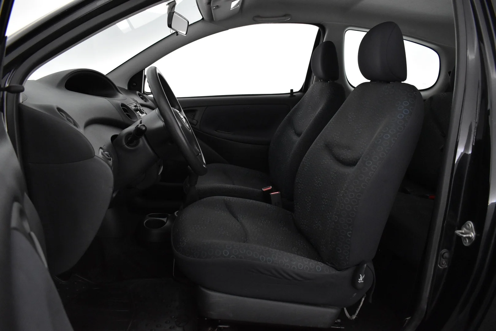 Car Image - i6KZqF7hoHZRnErB8i85K
