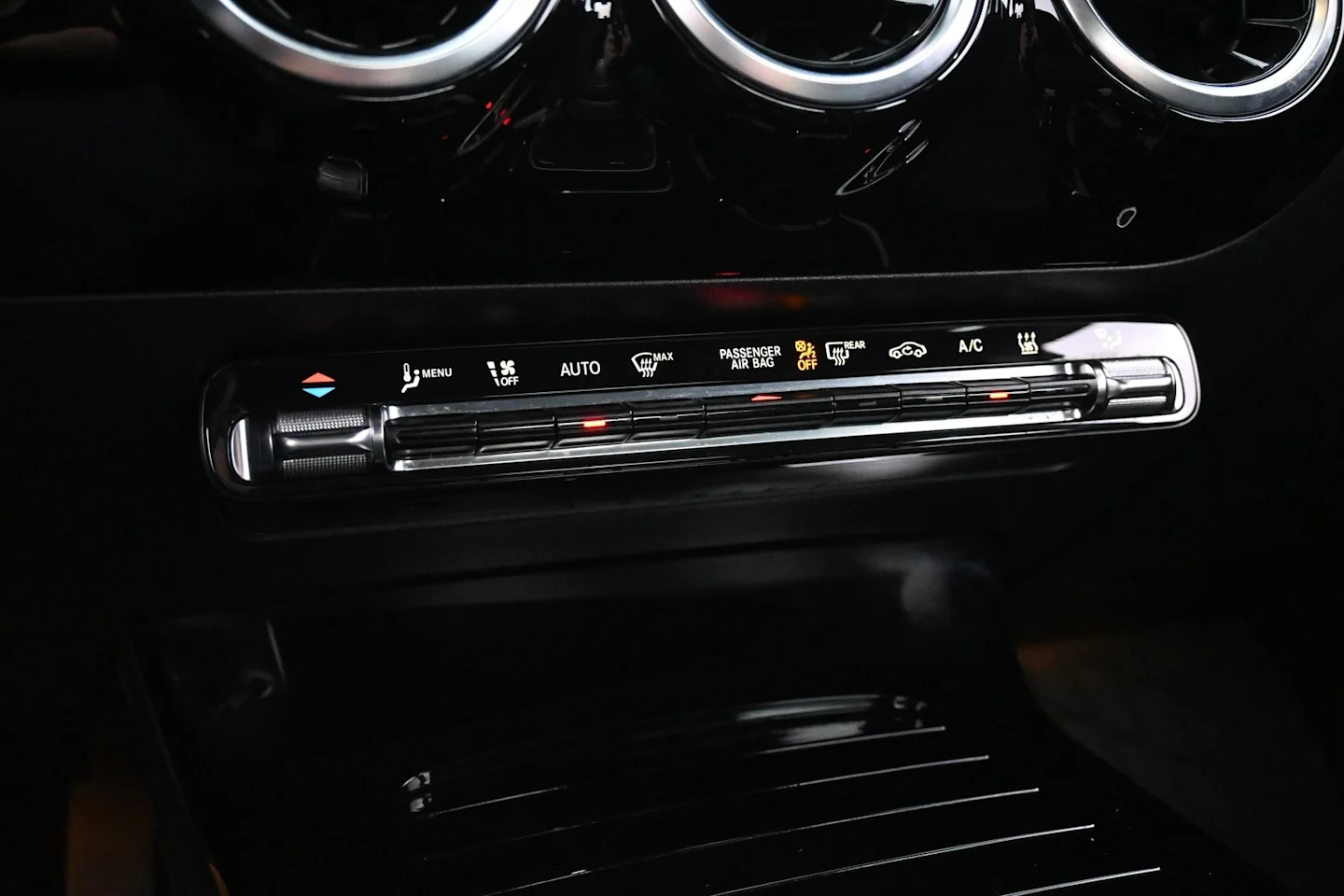 Car Image - 7F25BBbMBP6ziqZHOugbmD