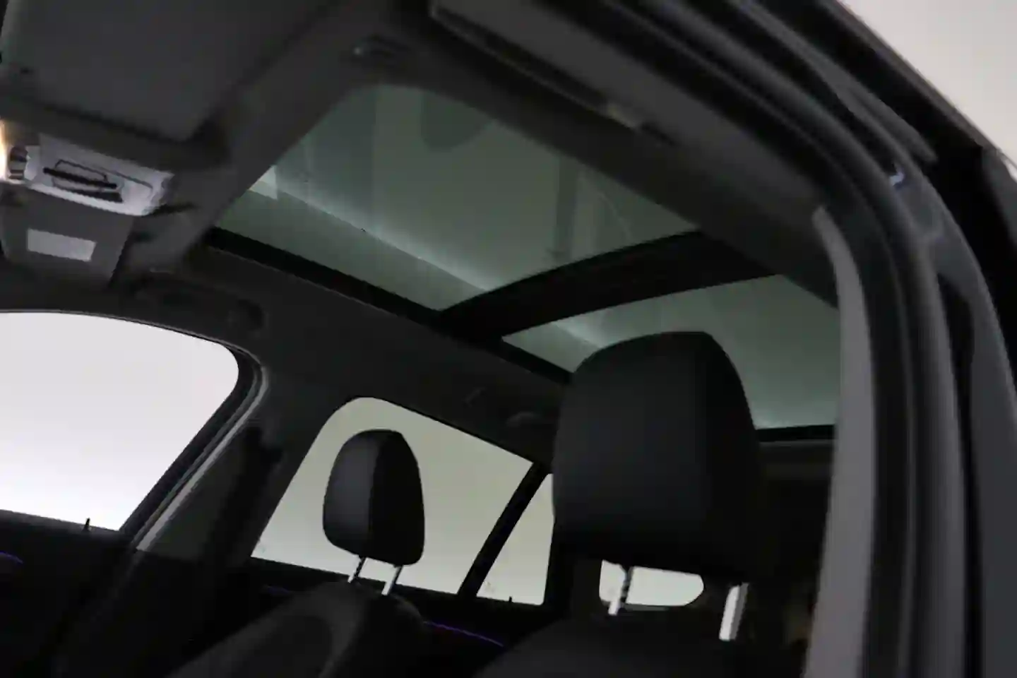 Car Image - 5J8jcLk5Bola4r3aRNRkaw