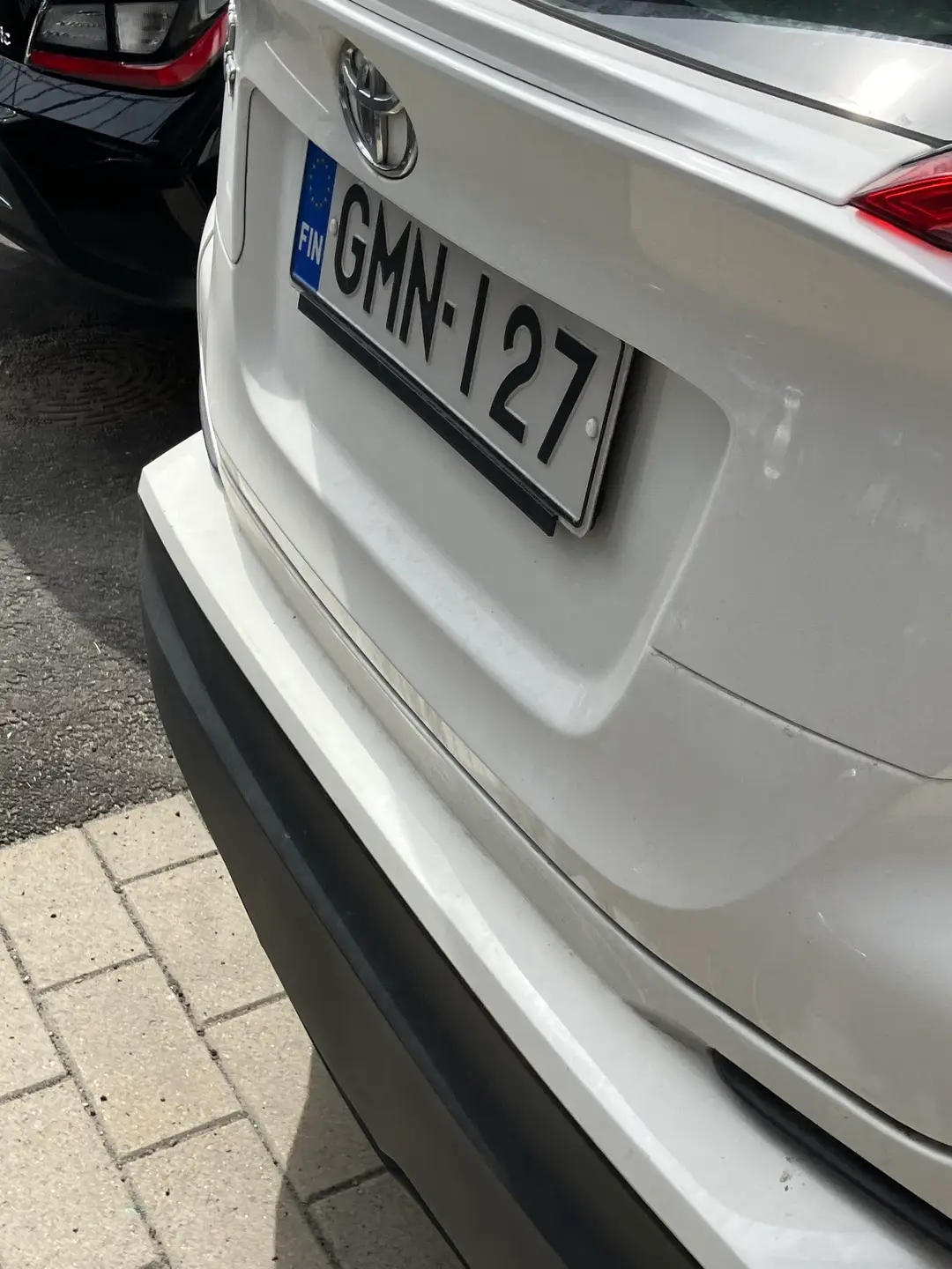 Car Image - yy8oYo9k7lrV8KhukqrxS