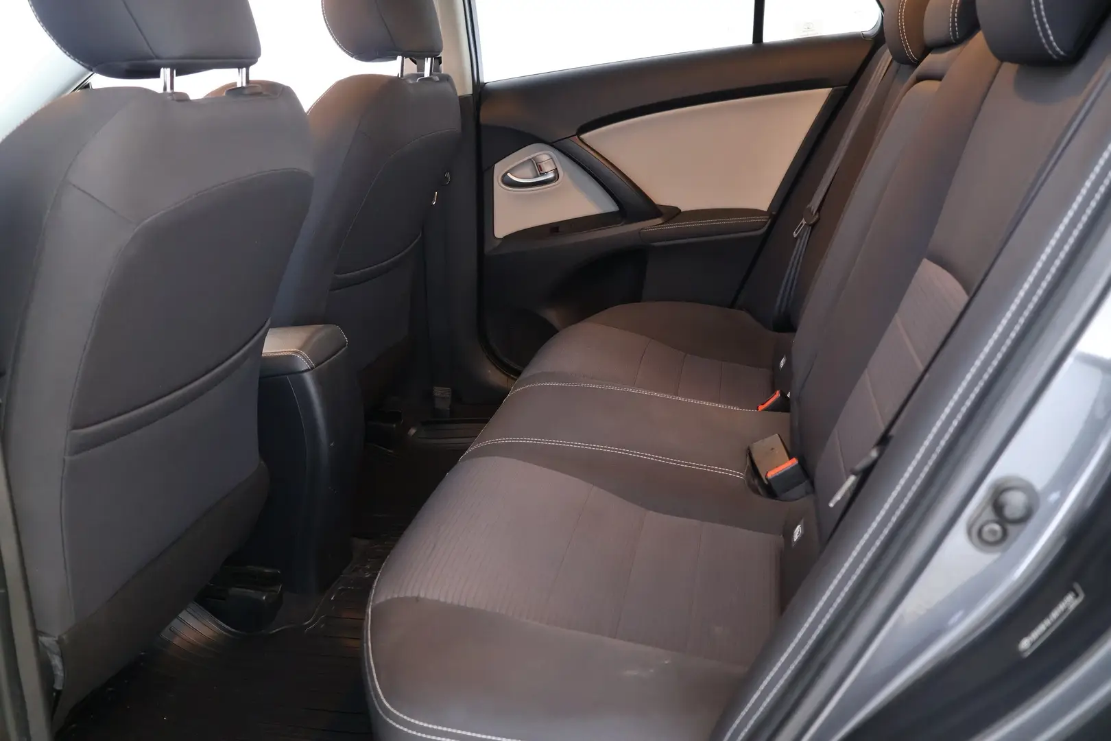 Car Image - 1e9IoSSh20jtRuiEIC0XiH