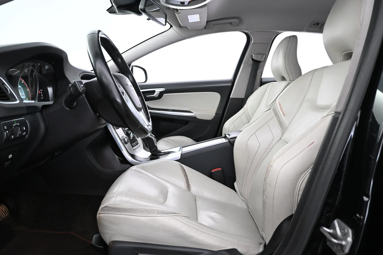 Car Image - 67GgoDf2XRIL5jxR9qXuIa