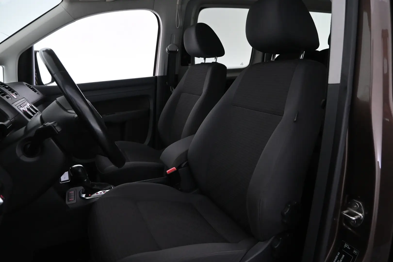 Car Image - 1unHPDNsxmN1rEOvULv3hI