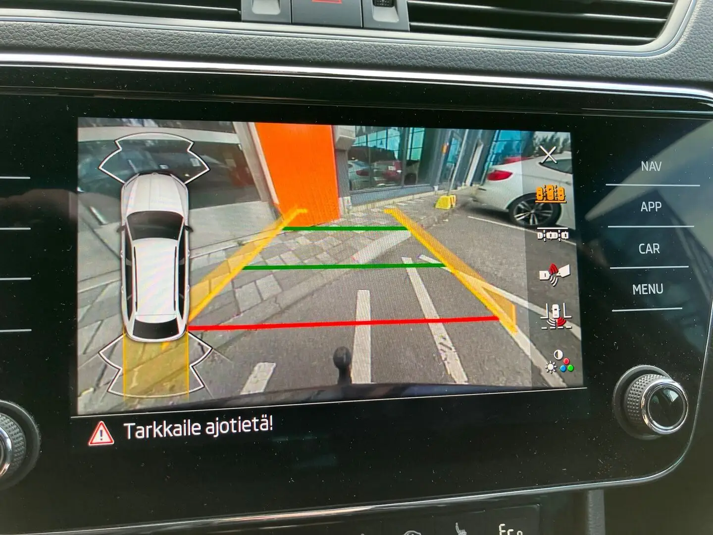 Car Image - 7bd4FwaUJzhVgbhFxzRzWb