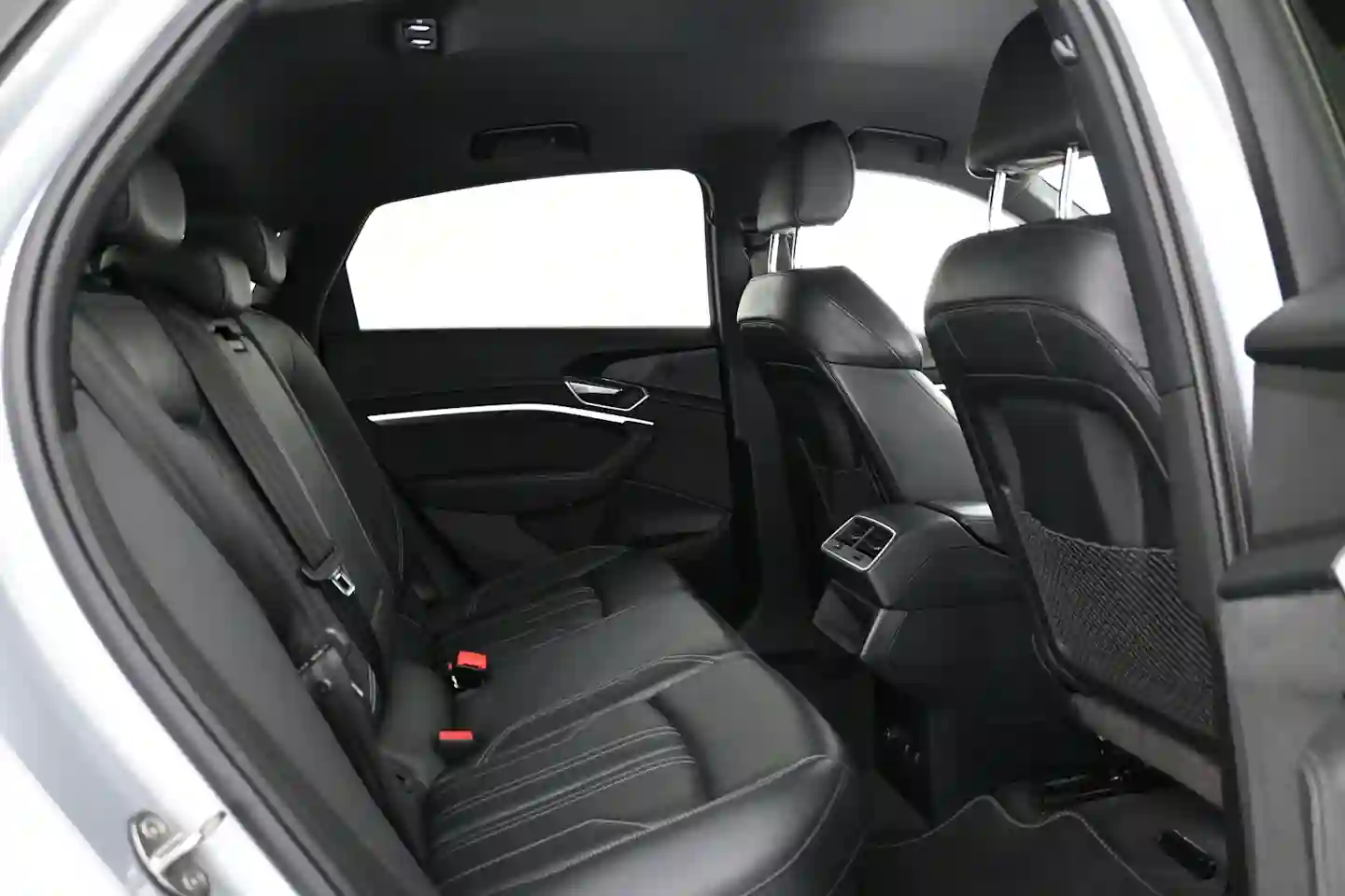 Car Image - 4krgcFVEYlxDmwvLHi7mva