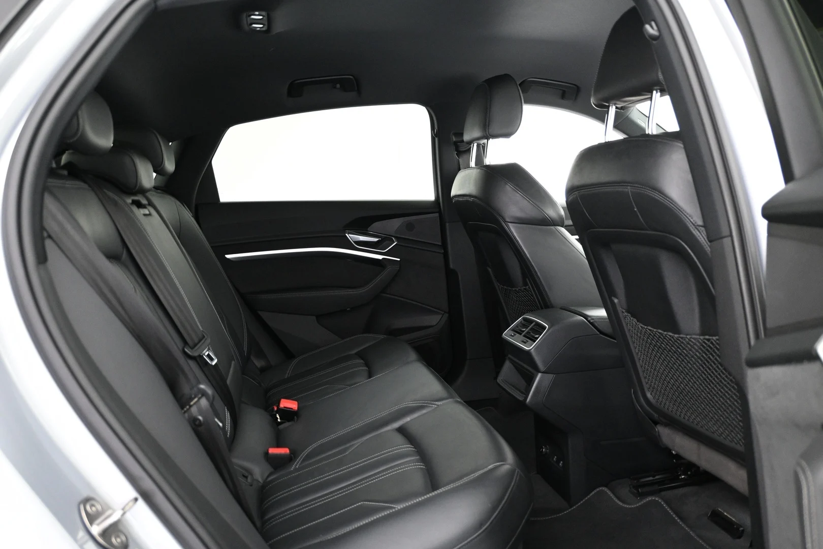 Car Image - 4krgcFVEYlxDmwvLHi7mva