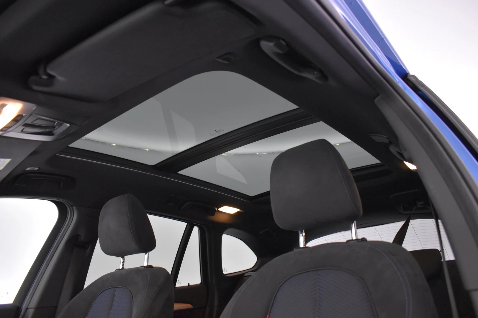 Car Image - 1x1AG3TxLNEnjLxMxMH1fR