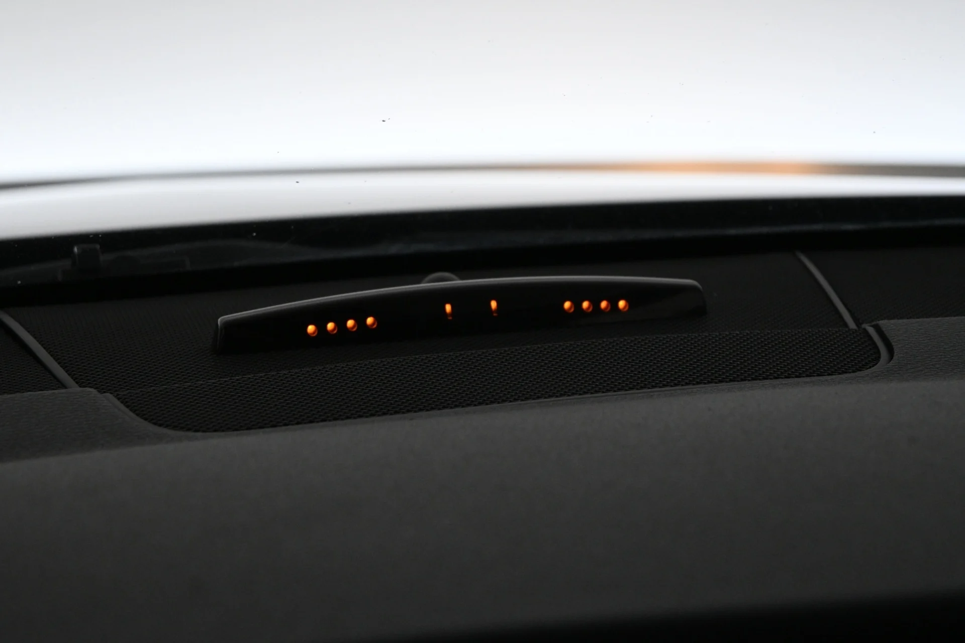 Car Image - 3PXiDpbg0gCoQQNMpGuNSI