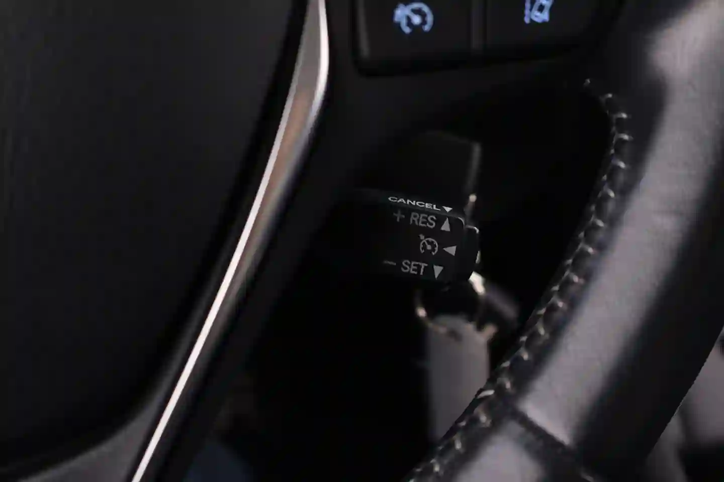 Car Image - 3dyTivQyV4aZX7KtR18IL5