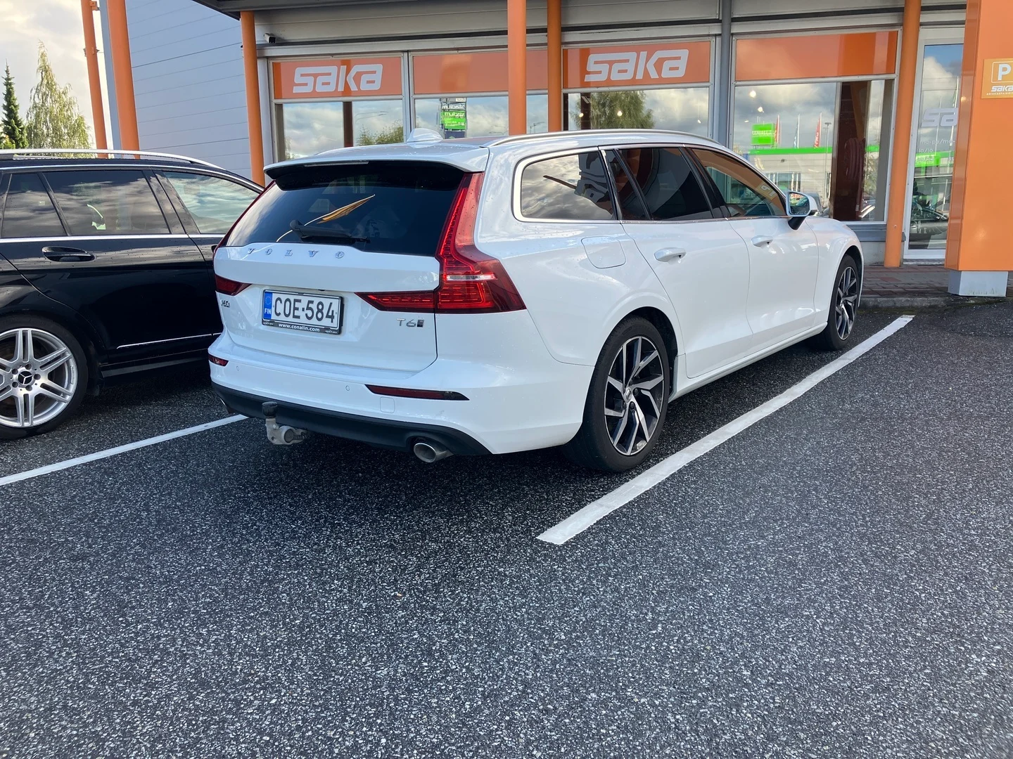 Car Image - 4QFTkOzO2H0KFVSw4eO3Ol