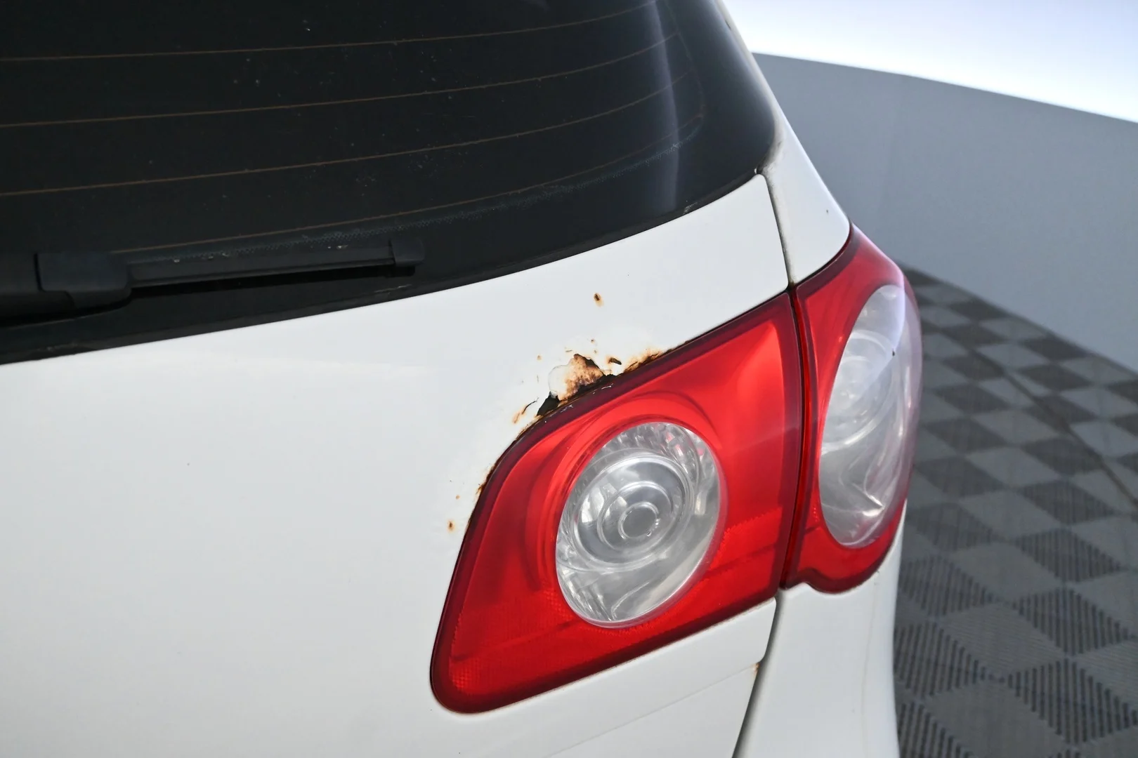 Car Image - 2MtYfgQgmNZ1Is0buHIeY5