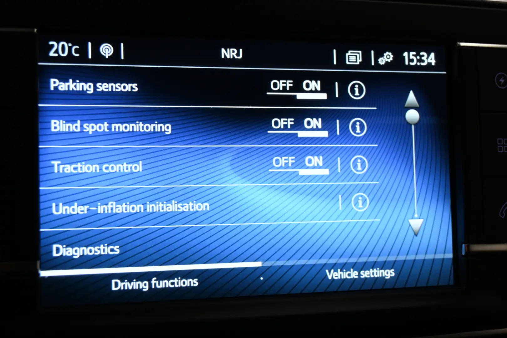 Car Image - 1KUM33XEESLai3At9q4SXJ