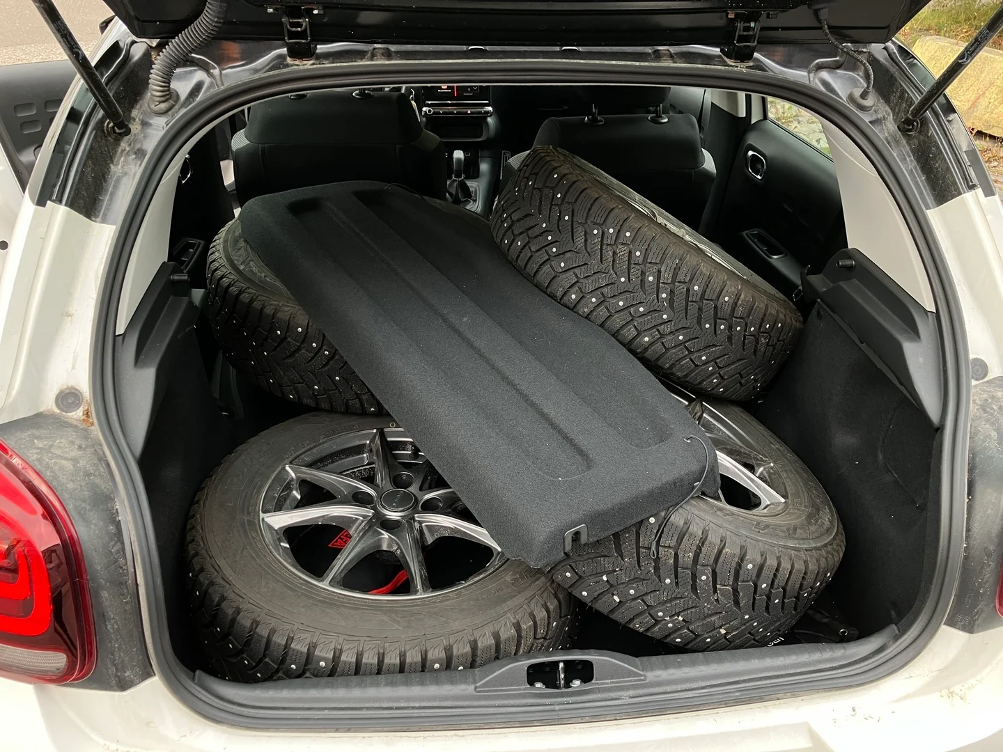 Car Image - 7mSTnGxCZioFyGAp5vt4OY
