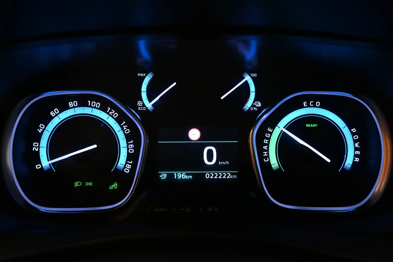 Car Image - 1KUM33XEESLai3At9q4SXJ