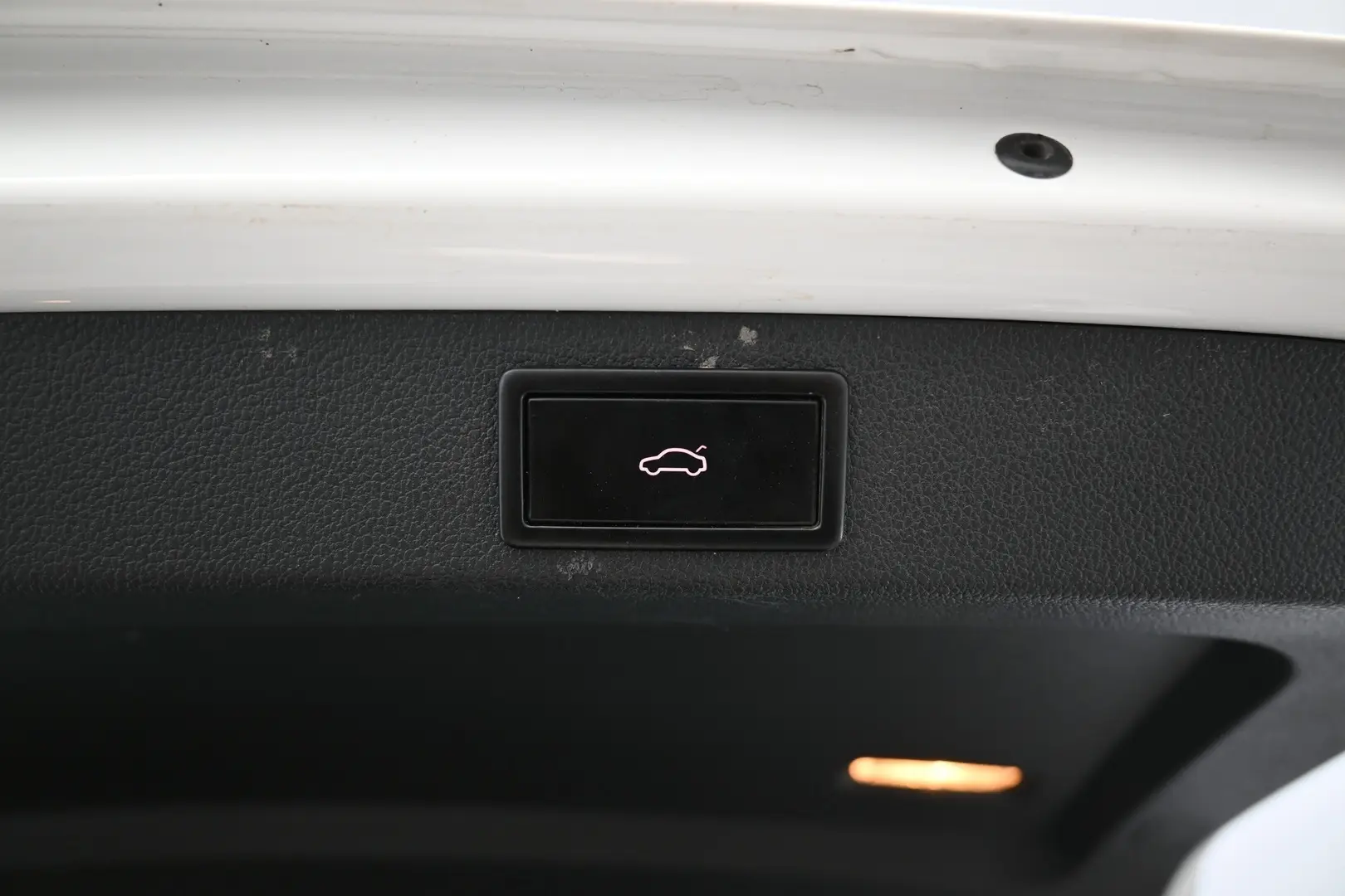 Car Image - 4MmlAYZ3hQvkSh8w4JYmfI